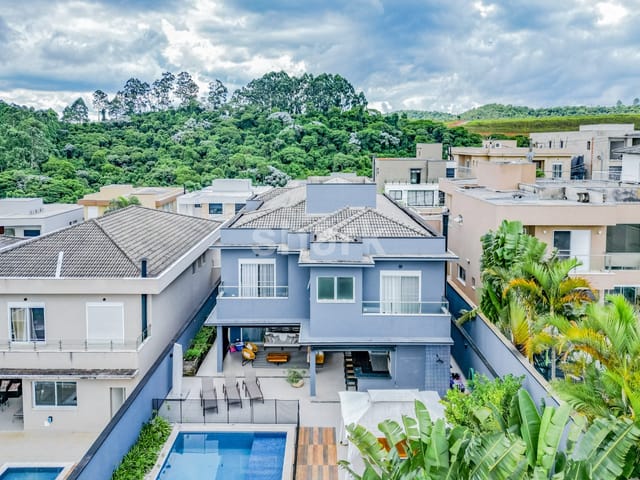 Casa com 598m² 5 quartos e 7 banheiros, à venda, no bairro Paiol Velho em Santana de Parnaíba