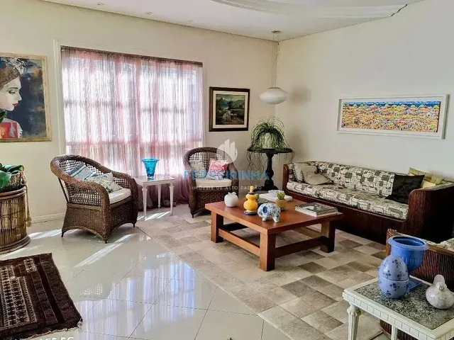 Casa com 10m² 3 quartos e 5 banheiros, à venda, no bairro Condomínio Sunset Park em São José Dos Campos
