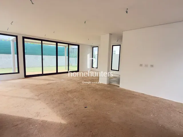 Casa com 300m² 3 quartos e 5 banheiros, à venda, no bairro Alphaville Dom Pedro em Campinas