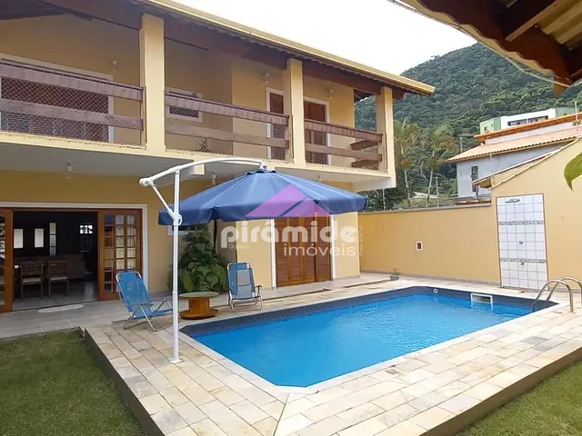Casa com 450m² 6 quartos e 5 banheiros, à venda, no bairro Sumaré em Caraguatatuba