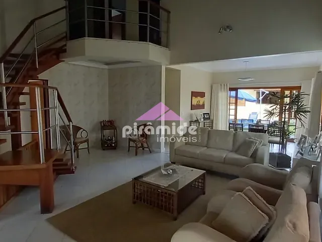 Casa com 450m² 6 quartos e 5 banheiros, à venda, no bairro Sumaré em Caraguatatuba