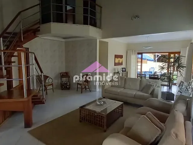 Casa com 450m² 6 quartos e 5 banheiros, à venda, no bairro Sumaré em Caraguatatuba
