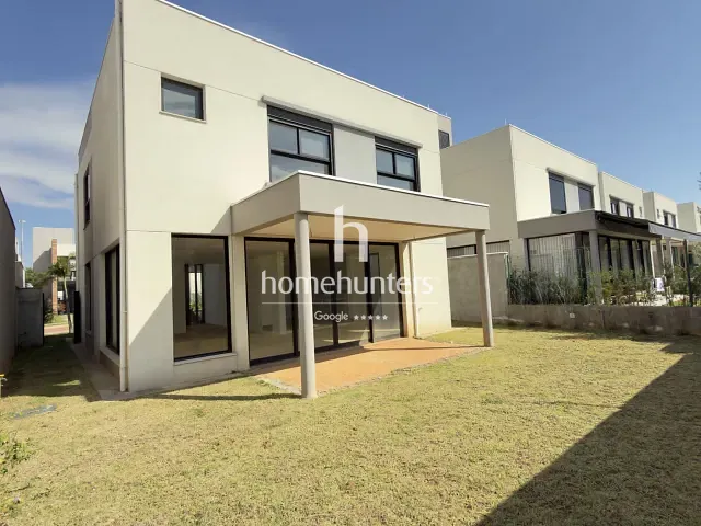 Casa com 300m² 3 quartos e 5 banheiros, à venda, no bairro Alphaville Dom Pedro em Campinas