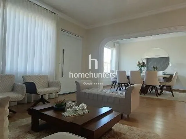 Sobrado com 310m² 3 quartos e 4 banheiros, à venda, no bairro Vila Nogueira em Campinas