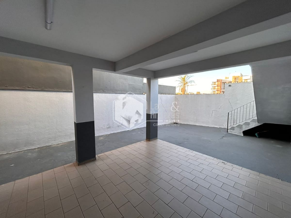 Casa à venda com 3 quartos, 196m² - Foto 8