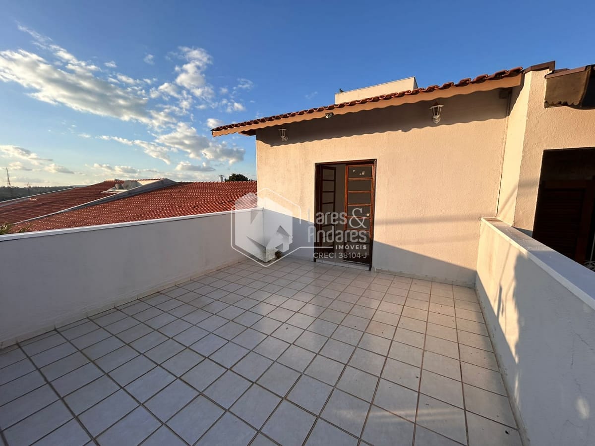 Casa à venda com 3 quartos, 196m² - Foto 25