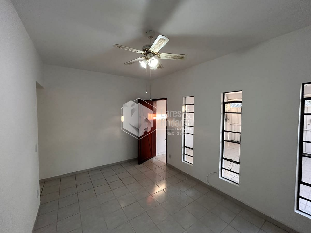 Casa à venda com 3 quartos, 196m² - Foto 13
