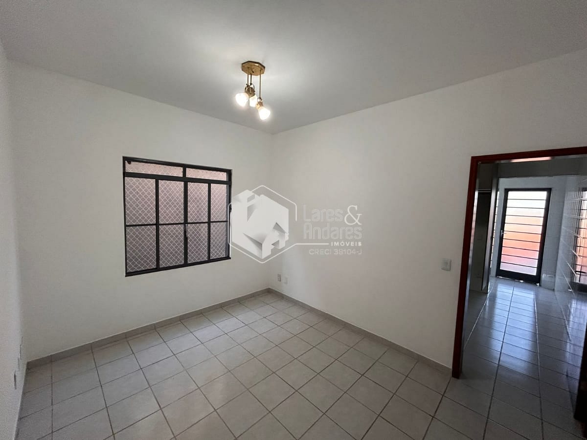 Casa à venda com 3 quartos, 196m² - Foto 16
