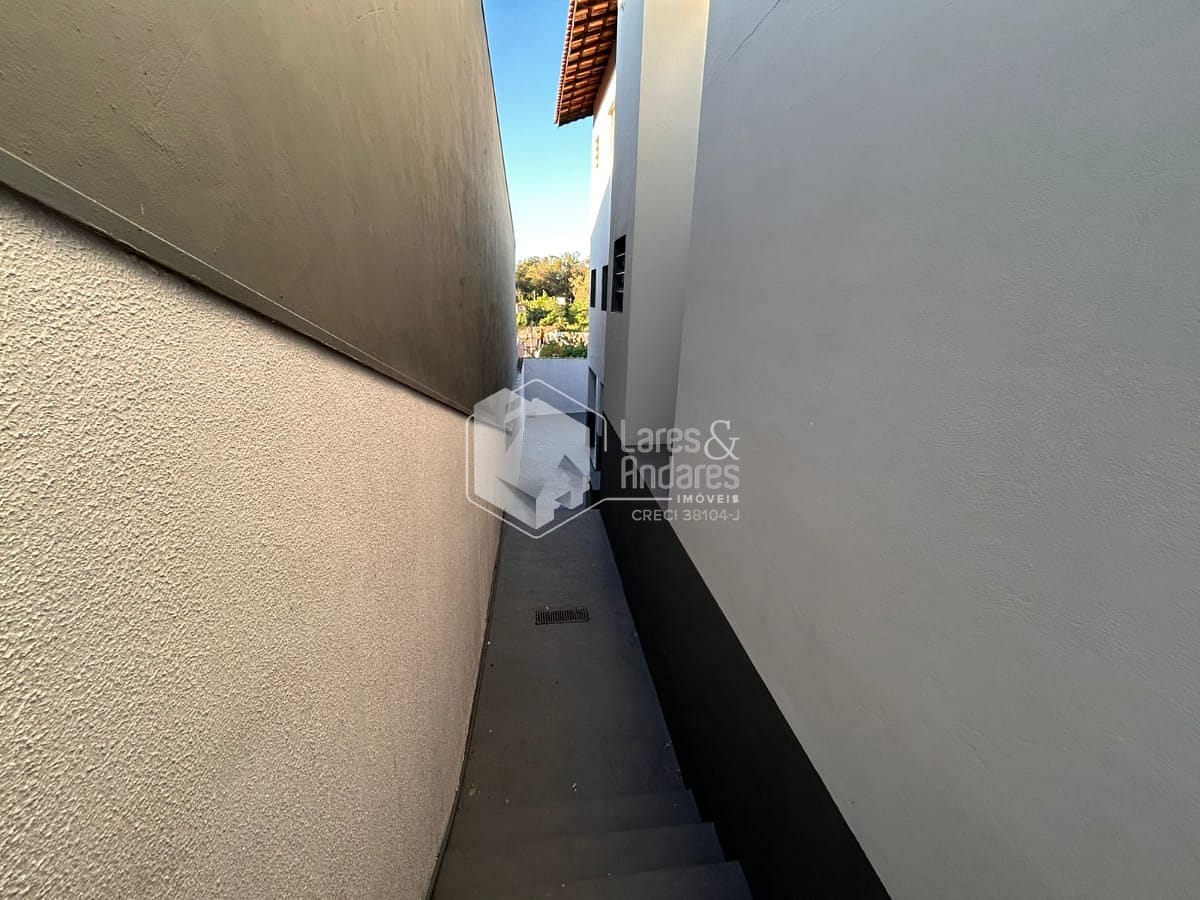 Casa à venda com 3 quartos, 196m² - Foto 5
