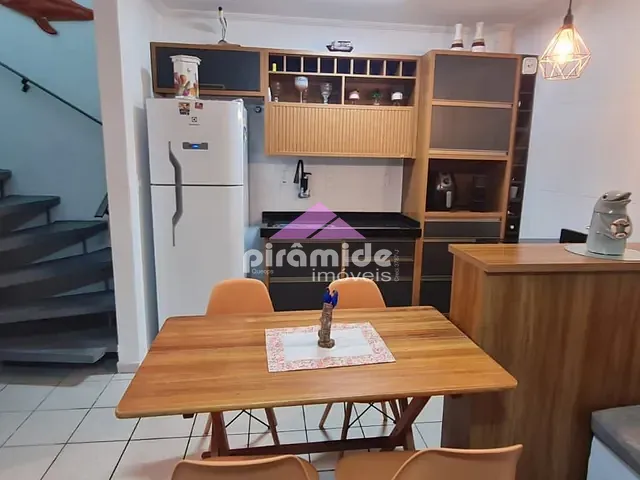 Casa com 70m² 2 quartos e 2 banheiros, à venda, no bairro Jardim Casa Branca em Caraguatatuba