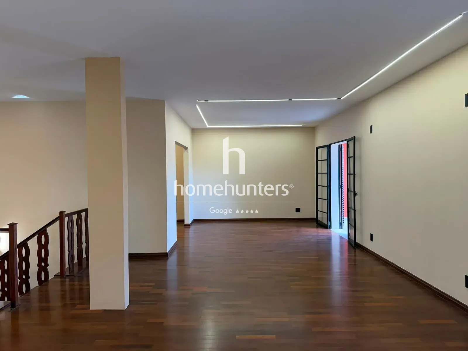 Casa, 5 quartos, 295 m² - Foto 2