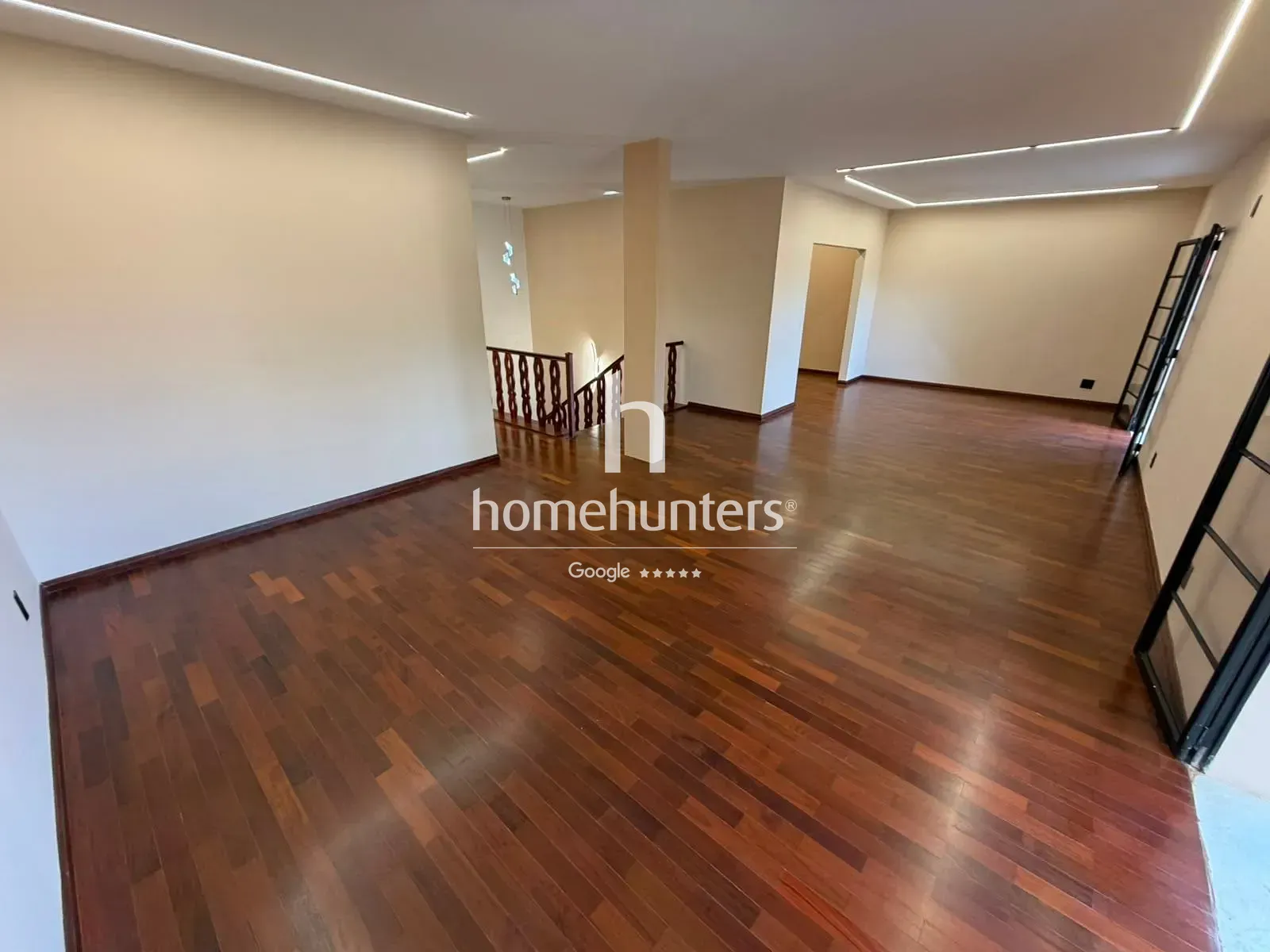 Casa, 5 quartos, 295 m² - Foto 3
