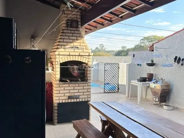 Casa com 300m² 3 quartos e 2 banheiros, à venda, no bairro Vila Rica em Sorocaba