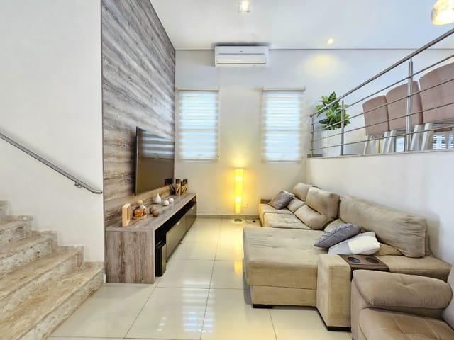 Foto do Casa - Casa no condomínio Valville para venda com 4 quartos, sendo 3 suítes, 360m² | Lares e Andares Imóveis