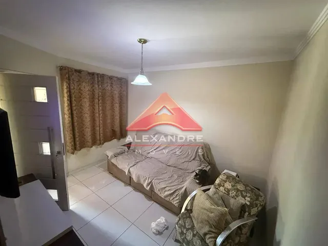 Casa com 173m² 3 quartos e 2 banheiros, à venda, no bairro Vila Industrial em São José Dos Campos