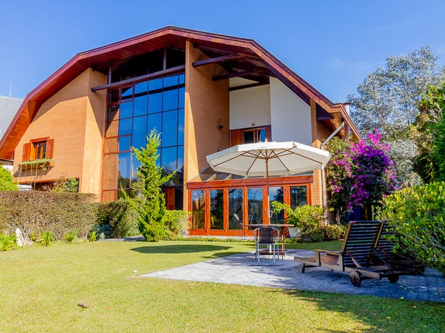 Foto do Casa - Casa no condomínio Jardim Véu da Noiva para venda com 5 quartos, sendo 5 suítes, 422m² | Lares e Andares Imóveis