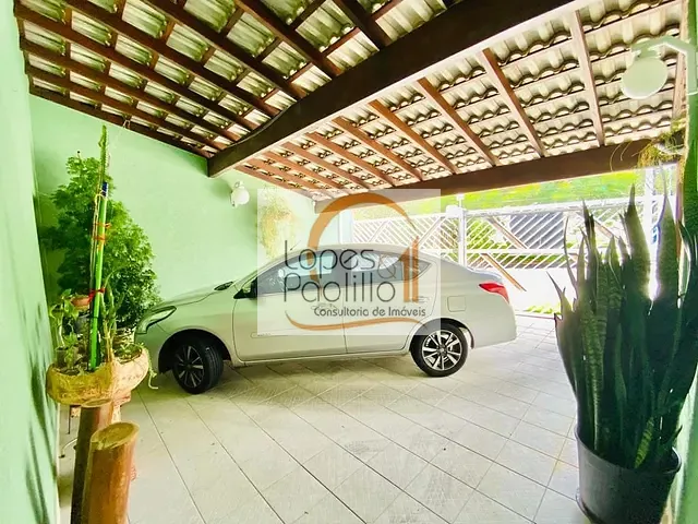 Casa com 246m² 3 quartos e 2 banheiros, à venda, no bairro Vila Helena em Atibaia