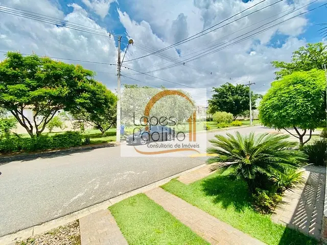 Casa com 246m² 3 quartos e 2 banheiros, à venda, no bairro Vila Helena em Atibaia