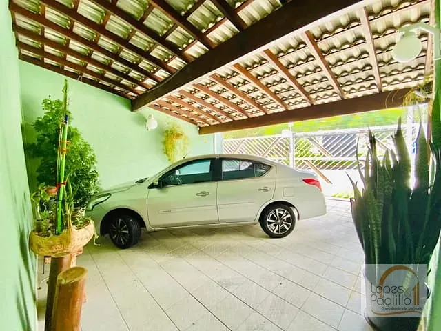 Casa com 246m² 3 quartos e 2 banheiros, à venda, no bairro Vila Helena em Atibaia
