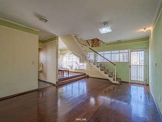 Foto do Sobrado-Sobrado para venda em Jardim Nova Europa com 4 quartos, sendo 1 suíte, 248m²