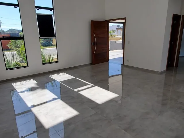 Casa com 258m² 3 quartos e 2 banheiros, à venda, no bairro Centro em Tremembé
