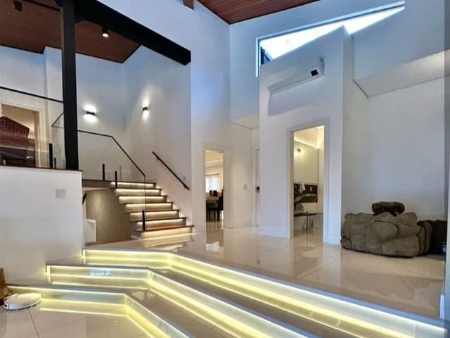 Casa com 873m², à venda, no bairro Alphaville em Santana de Parnaíba