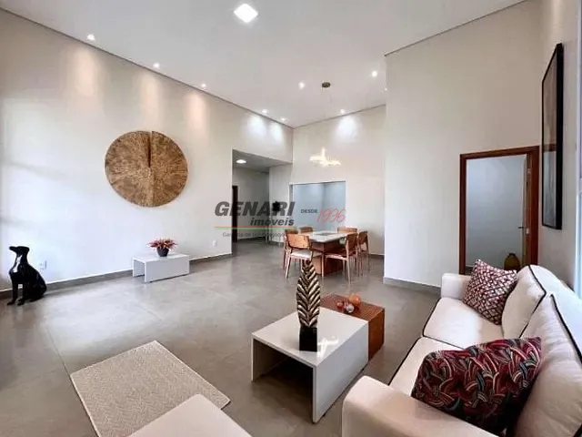 Casa com 1500m² 3 quartos e 5 banheiros, à venda, no bairro Parque Residencial Indaiá em Indaiatuba