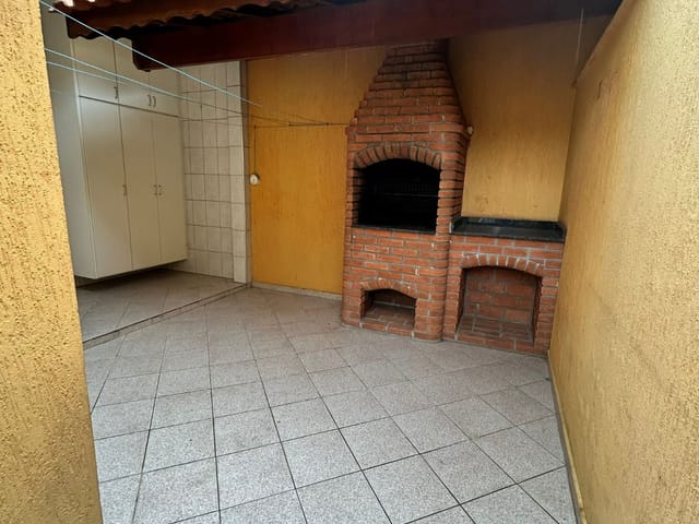 Casa com 150m² 3 quartos e 2 banheiros, à venda, no bairro Vila Zat em São Paulo