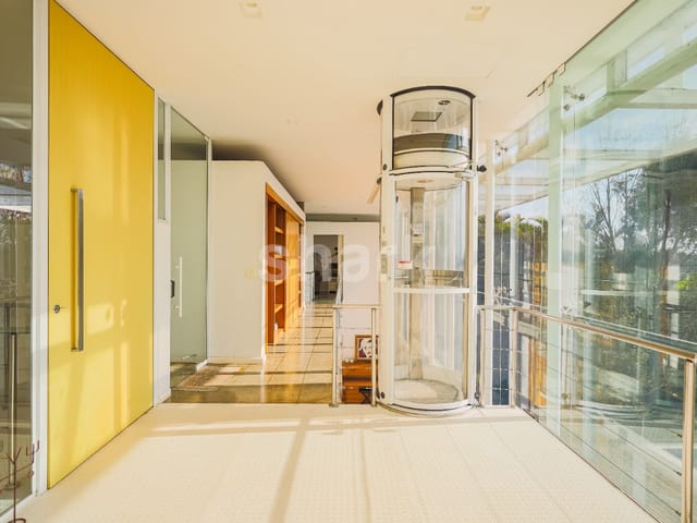 Casa com 986m² 3 quartos e 6 banheiros, à venda, no bairro Alphaville em Santana de Parnaíba