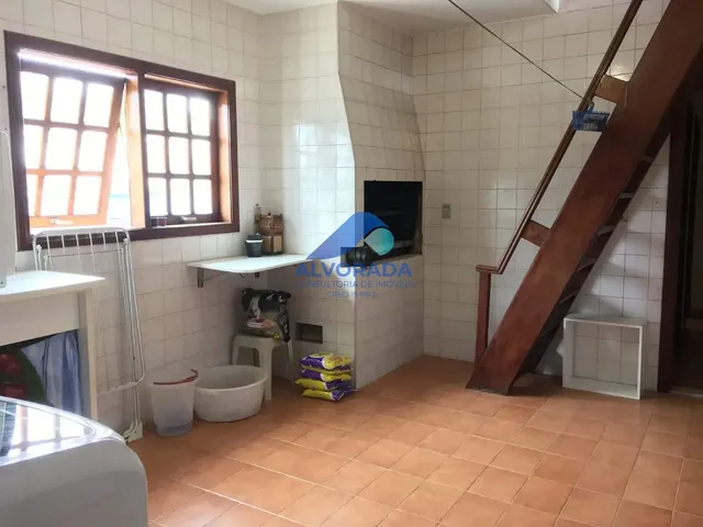 Casa com 10m² 4 quartos e 4 banheiros, à venda, no bairro Jardim Souto em São José Dos Campos