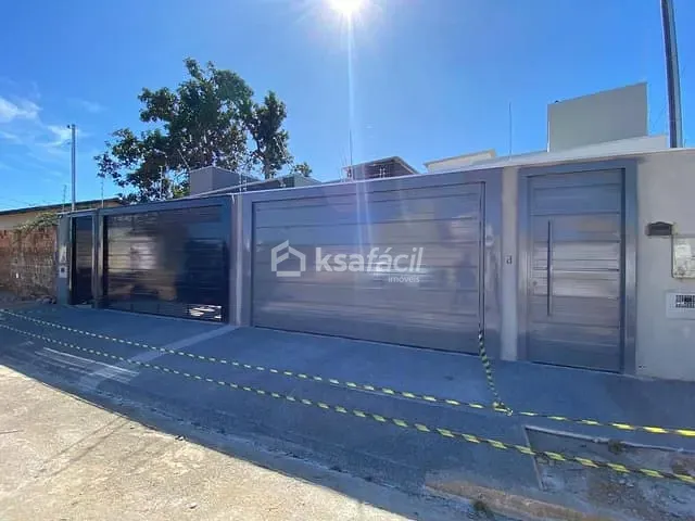 Casa com 198m² 3 quartos e 2 banheiros, à venda, no bairro Tiradentes em Campo Grande