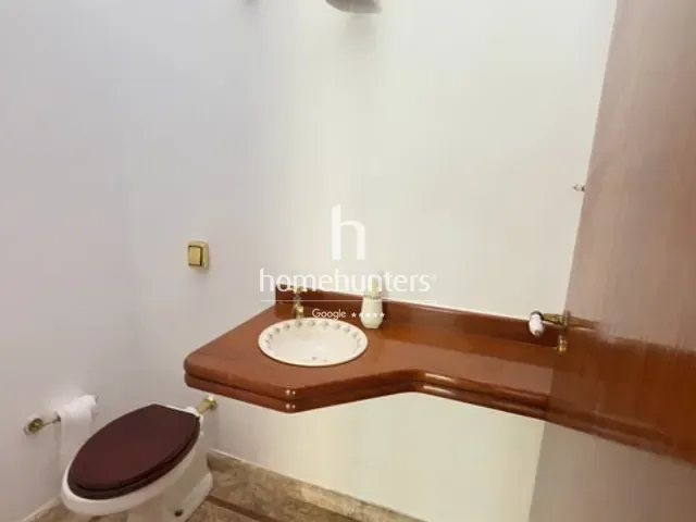 Casa 4 quartos e 5 banheiros, para alugar, no bairro Vila Brandina em Campinas