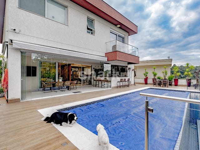Casa com 479m² 4 quartos e 6 banheiros, à venda, no bairro Alphaville em Santana de Parnaíba