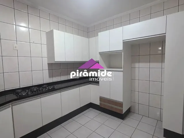 Casa com 174m² 3 quartos e 3 banheiros, à venda, no bairro Borda da Mata em Caçapava