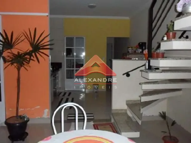 Casa com 125m² 4 quartos e 2 banheiros, à venda, no bairro Residencial Armando Moreira Righi em São José dos Campos
