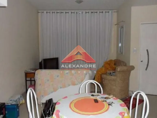 Casa com 125m² 4 quartos e 2 banheiros, à venda, no bairro Residencial Armando Moreira Righi em São José dos Campos