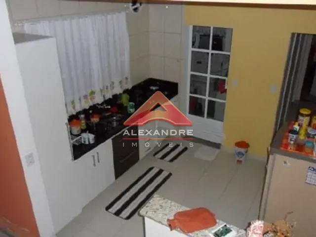 Casa com 125m² 4 quartos e 2 banheiros, à venda, no bairro Residencial Armando Moreira Righi em São José dos Campos