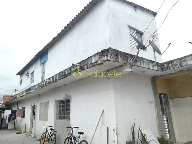 Casa com 264m² 3 quartos e 2 banheiros, à venda, no bairro Mantiqueira em Pindamonhangaba