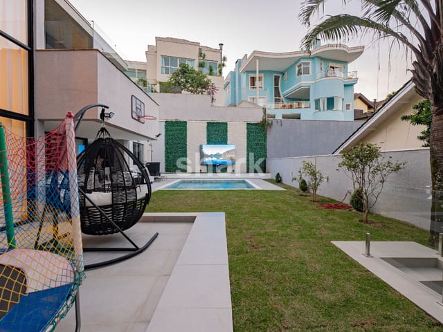 Casa com 732m² 5 quartos e 8 banheiros, à venda ou para alugar, no bairro Alphaville em Santana de Parnaíba