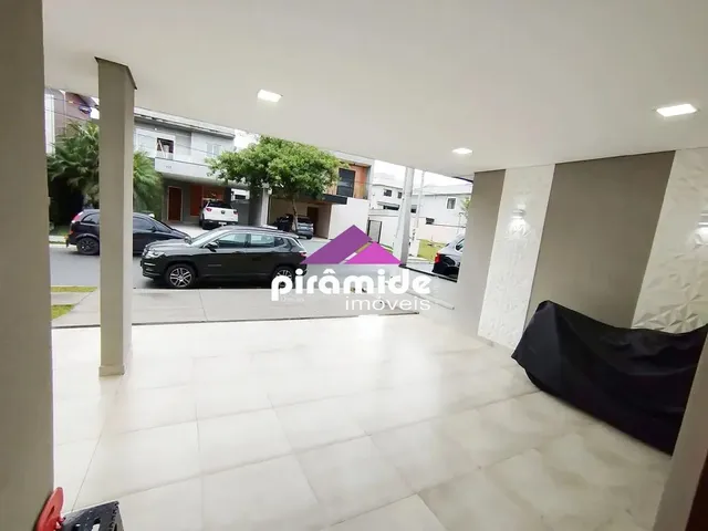 Casa com 250m² 3 quartos e 4 banheiros, à venda, no bairro Urbanova em São José Dos Campos