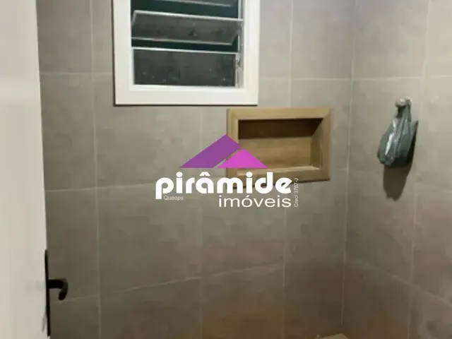 Casa com 160m² 2 quartos e 2 banheiros, à venda, no bairro Jardim São José Leste em São José Dos Campos