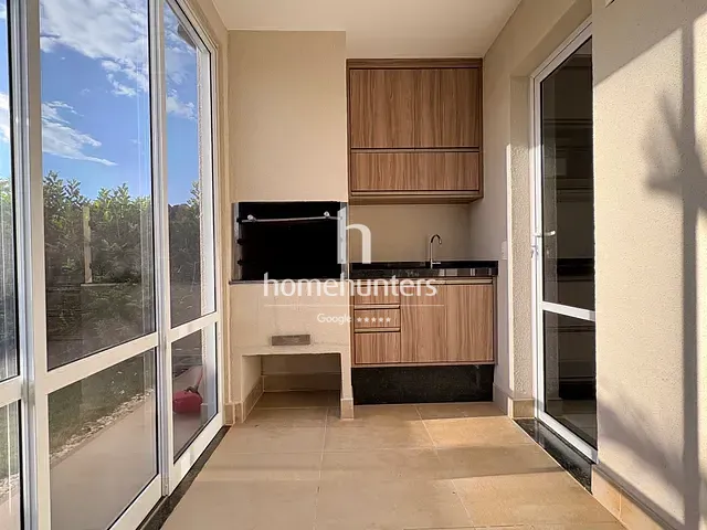 Casa 4 quartos e 3 banheiros, para alugar, no bairro Parque Xangrilá em Campinas