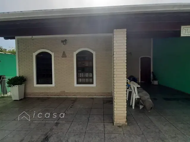 Casa com 300m² 3 quartos e 2 banheiros, à venda, no bairro Jardim Portugal em São José dos Campos