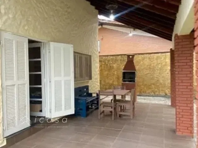 Casa com 166m² 2 quartos e 2 banheiros, à venda, no bairro Lagoinha em Ubatuba