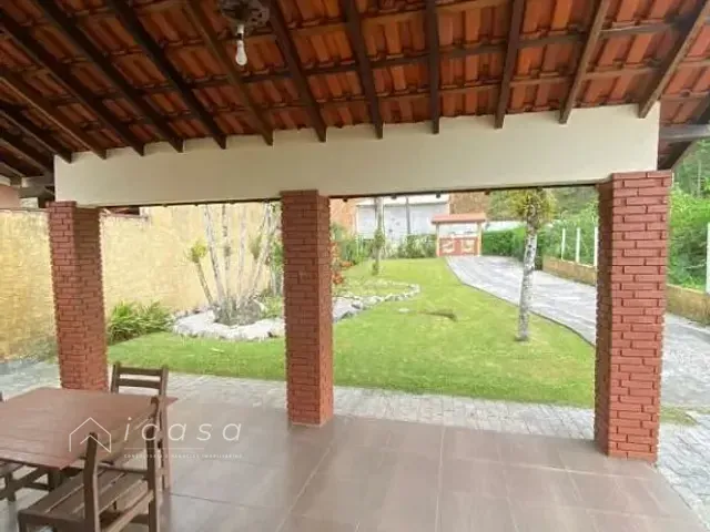 Casa com 166m² 2 quartos e 2 banheiros, à venda, no bairro Lagoinha em Ubatuba