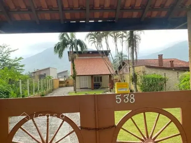 Casa com 166m² 2 quartos e 2 banheiros, à venda, no bairro Lagoinha em Ubatuba