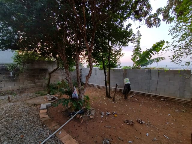 Casa com 250m² 2 quartos e 1 banheiro, à venda, no bairro Alto São Pedro em Taubaté