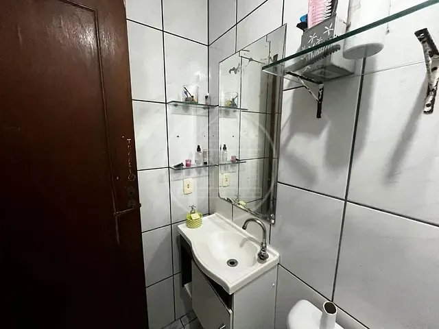 Casa com 300m² 2 quartos e 1 banheiro, à venda, no bairro Parque Grajaú em São Paulo