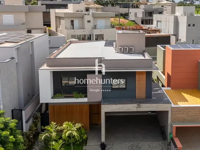 Casa com 389m² 4 quartos e 6 banheiros, à venda, no bairro Loteamento Parque dos Alecrins em Campinas