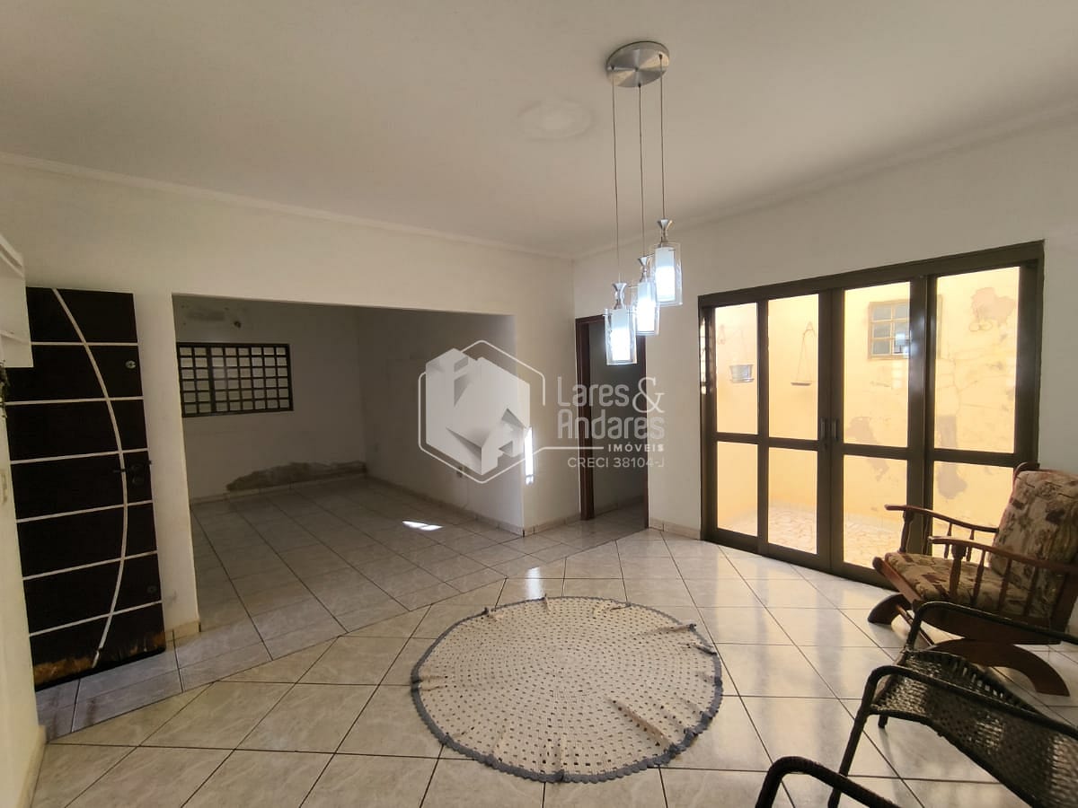 Casa à venda com 3 quartos, 130m² - Foto 4